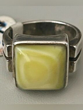 Silpada .925 Sterling Silver Vintage Mother of Pearl Ring Size 6 Green #R1270